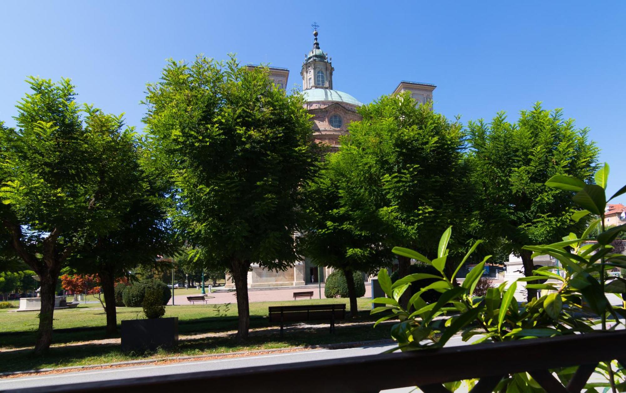 Hotel Portici Vicoforte Buitenkant foto