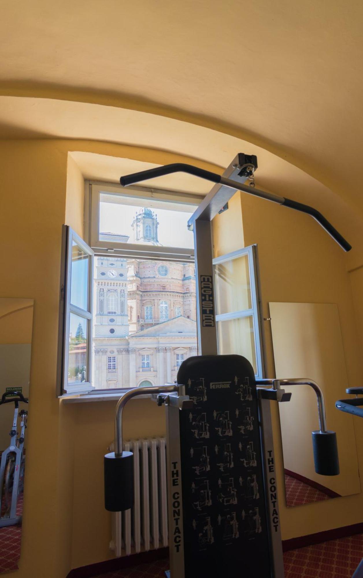 Hotel Portici Vicoforte Buitenkant foto