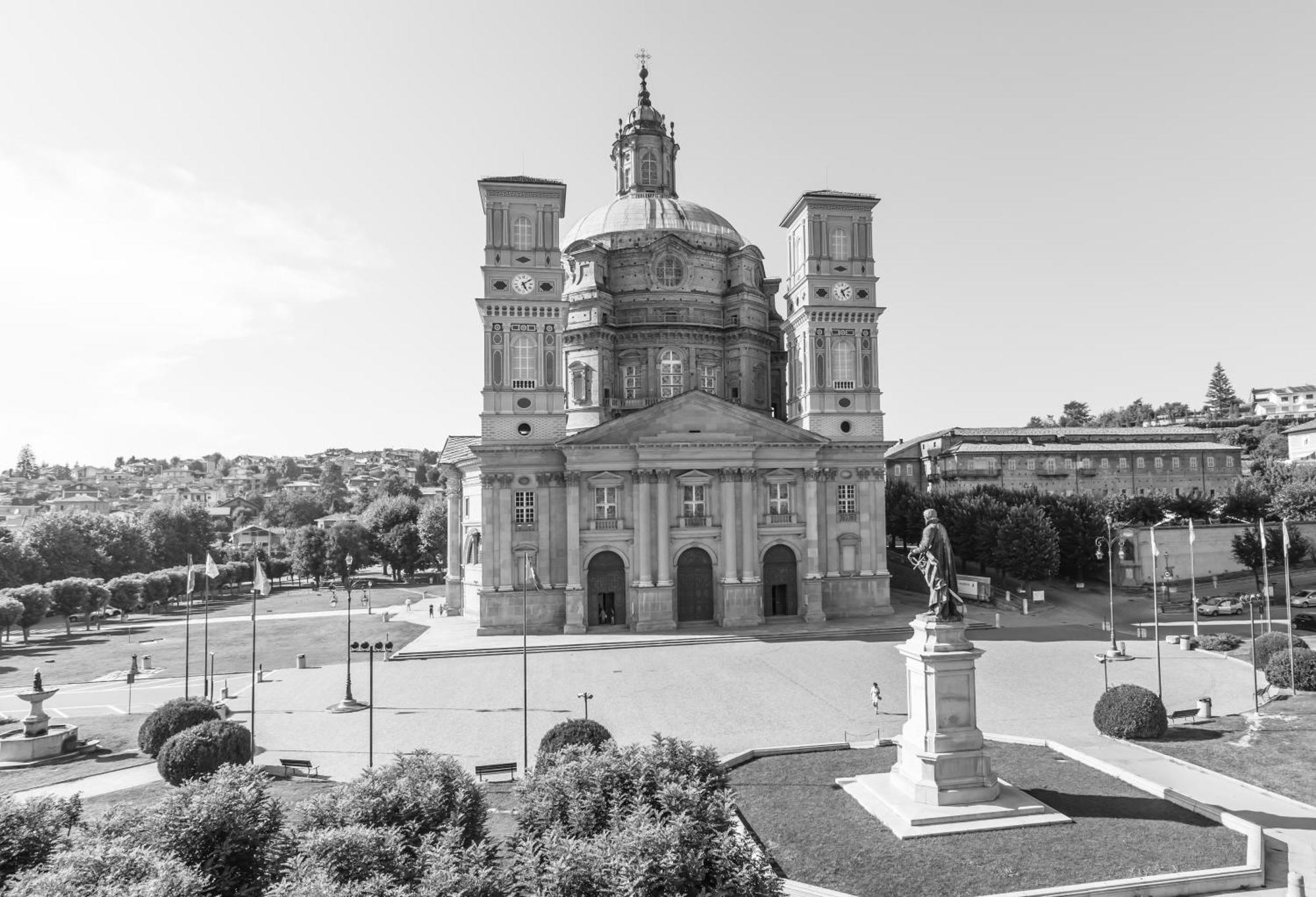 Hotel Portici Vicoforte Buitenkant foto