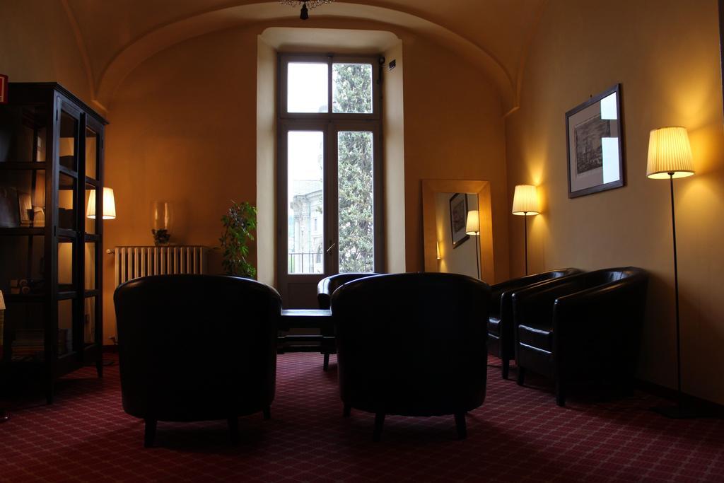 Hotel Portici Vicoforte Buitenkant foto