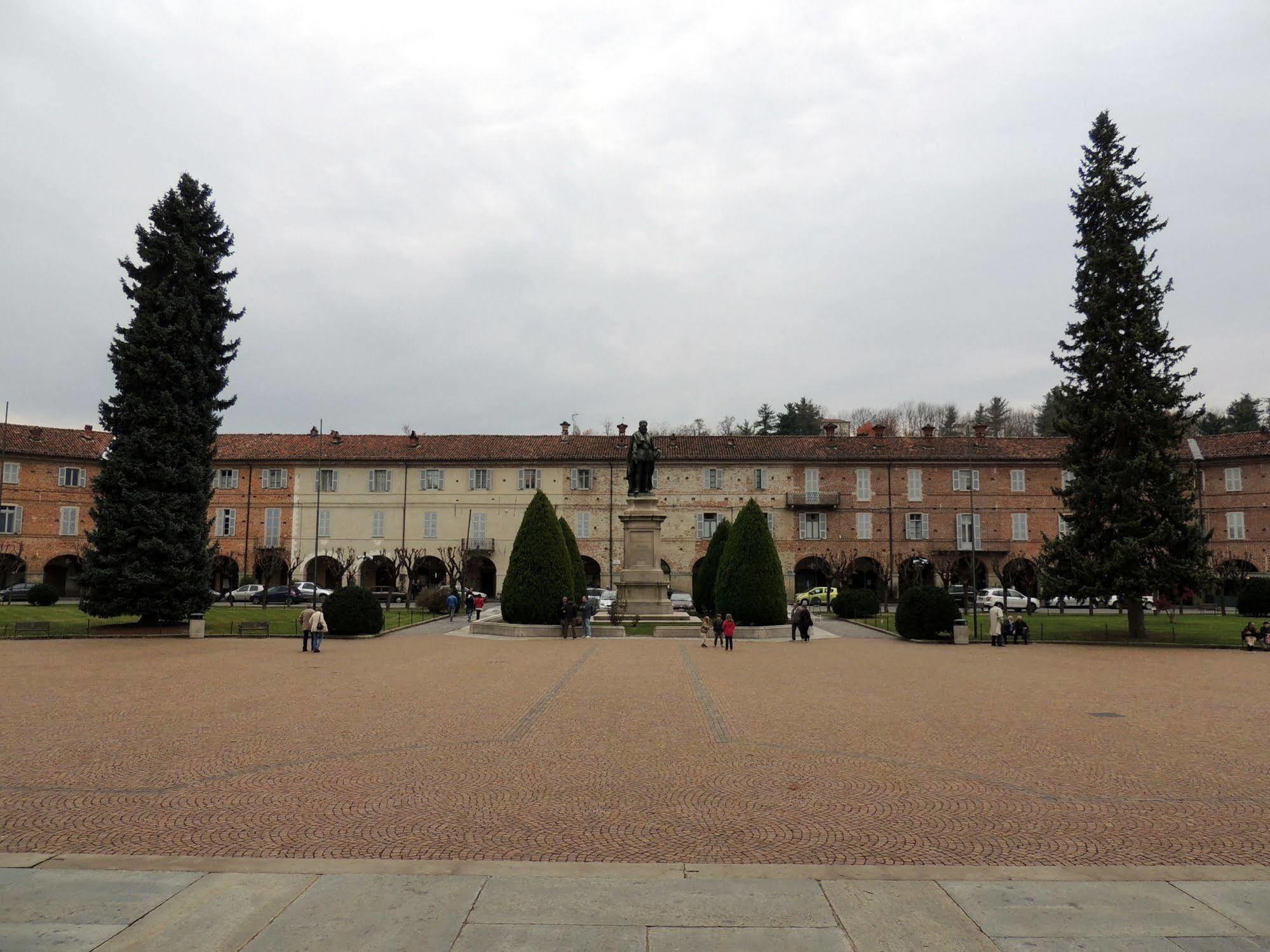 Hotel Portici Vicoforte Buitenkant foto